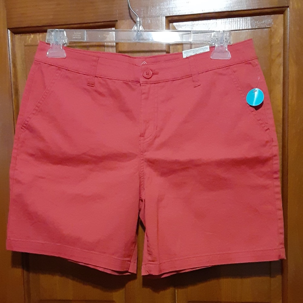 St. John's Bay Cranberry Mid-rise 7" Short